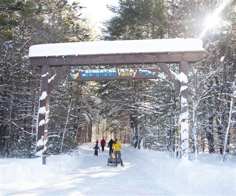 laurentian valley skating trail